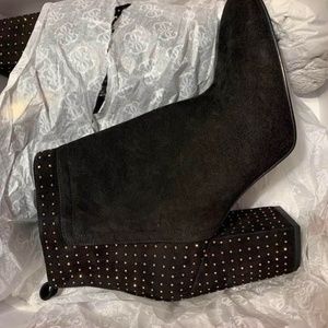 FUN STYLE GUESS BOOTS BLACK SIZE 9.5